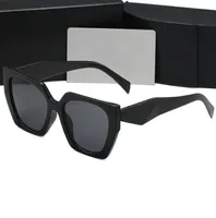 Designer Sunglasses Classic Highfashion Element Popular Adumbral Ultravioletproof Eyeglasses Design for Man Woman 6 Colors Top Q5892713