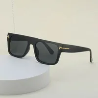 Designer solglasögon för kvinnor retro stiliga män solglasögon fyrkantig ram gradient färg polariserade linser