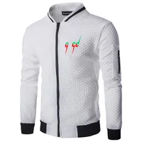 Diseñador de chaquetas para hombres Spring Autumn Windrunner Chaqueta delgada COA Men Sports Windbreaker Jacket Gu Black Model