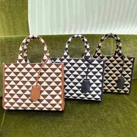 Symbole Travel Beach bolsas grandes bolsas para mujer Mini diseñador Prad Triangle Bolsas de lienzo Bolso de hombro de compras