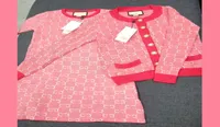 Robe de pull d'élégants dames 2 pièces Lettre Jacquard Knit Long jupe automne tricot tricot tricot chasqueurs veste robes Wi9002936