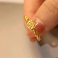 Anéis de casamento 2023 Luxuros pequenos de açúcar quadrado Anel de dedo cristal