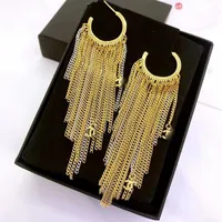 C Marka Uzun Püskül Harfler Saplama Küpe Retro 18k Gold Basit Lüks Tasarımcı Zarif Ol Kızlar Kadınlar Küpe Kulak Yüzük Mücevher Marka Kutusu Paketleme