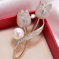 Light luxury imitation pearl full diamond tulip brooch for women in 2023, new trend high-end pin fixed clothing corsage