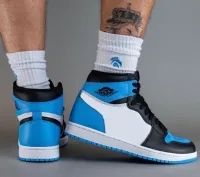 2023 Release Authentic 1 High OG UNC Toe Basketball Shoes 1s University Blue Black White Men Women Sports Sneakers With Original box DZ5485-400