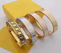 Europe America Top Designer Jewelry Lady Women Titanium Steel BlackWhite Enamel Engraved Letter 18K Gold Bangle Bracelet 4 Color9113088