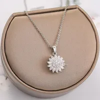 Pendant Necklaces Rotating Zircon Sunflower Necklace For Women Romantic Luxury Anniversary Copper Couple Gift Jewelry
