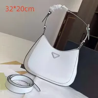 woman designer bag tote bag Medium Cleo Bags Hobo luxury handbag underarm totes purse lady Patent Leather Triangle 5A 4 color