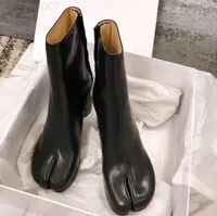 Tabi MM6 Design Design Tabi Boot Split Toe Toe Chunky High Heel Women Boots кожа zapatos mujer Fashion осень женская обувь Botas mujer Qinmin123