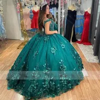 2023 Sexy Emerald Green Quinceanera Ball Jurk Dresses 3d Floral Flowers Lace Appliques Crystal Beads Floor Lengte Afneembare Kaapfeest Prom avondjurken