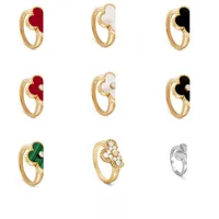 Fashion Classic a quattro fogli anello di trifoglio Cleef a quattro fogli Love Crossing 18k Gold Ring Ladies and Men Anello nuziale di lusso