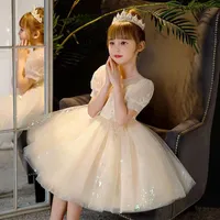 De nieuwe jurk van meiden jurk modieuze prinses bruiloft bloemen kind trouwjurk kindergastheer verjaardag piano performance jurk