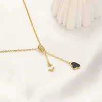 Дизайнерские ожерелья 18K золотая мода Любовь Письмо подвесное ожерелье Весенние семейные подарки ювелирные украшения длинные сети