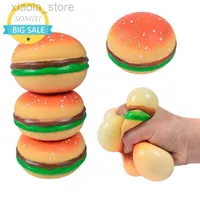 Jouet de décompression Burger Balle anti-stress 3D Squishy Hamburger Fidget Toys Silicone Décompression Silicone Squeeze Fidget Ball Fidget Sensory Toy 2022