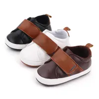Newborn Infants Baby Strap Pre Walker Shoes Toddlers PreWalker Trainers Outdoor Soft Sole Leather Loafer Letters Print Italy Luxury Boots Slides T1281HC