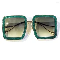 Okulary przeciwsłoneczne Trendy kobiety-mecz mężczyźni allloy gradient kwadratowe odcienie Uv400 soczewki okulary gafas de sol para hombres y mjeres