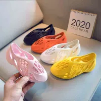 2023 여자 패션 비치 소년 여름 샌들 베이비 유아용 유아 작은 큰 아이 슬립 온 폼 어린이 가벼운 닫힌 발가락 신발