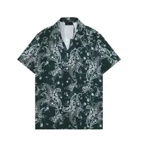 Luxury Diseñadores Camisas para hombres Manga corta Estilo de playa Canditing Colorido Class Camiseta Botón Botón Camasas delgadas Vacaciones de verano