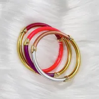 Bangle mode luxe sieraden splitsen kleurarmband voor vrouwen 2023 liefde hart glanzende gouden folie siliconen geschenken