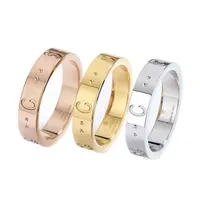 Модная европейская кольцевые дизайнерские кольца простые кольца Lucury Steel Выгравированная буква g Mens Women Jewelry Man High Quality Casual Ring