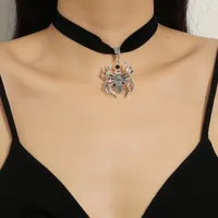 Choker Hip Hop Punk Spider Pendant 1.5cm Wide Soft Black Velvet Short Necklace For Women Gothic Jewelry Y2k Accessories Collar
