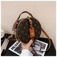 Bag Women 2023 New One Shoulder Crossbody Women's Fashion Letter Small Round Internet Red Personality Cake Live