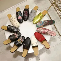 designerskie Klasyczne kapcie wiosna letnie sandałowe buty domowe zakupy skórzane pół pakiety Kobiety Slipper Mult-color drukowana moda moda swobodna skóra rozmiar 36-43