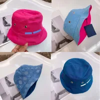 Klassische Designer -Eimer -Hüte reversibler Sonnenhut für Männer Frauen Voller Buchstaben Geometrisch Weitkrempeln Strand Sunbonnet Reisen