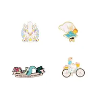 Ins tecknad liten flicka broscher set 4st guldpl￤terad sj￶jungfru emaljm￤rken cykel lapel pin mode kawaii tillbeh￶r