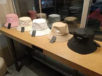 Dames heren emmer hoed snapback designer hoeden zon voorkomen buiten vissen honkbal casquette luxe driehoek zwarte witte roze mode cap