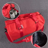 Gym Duffle Bag Brackpack Waterproof Sports Travel Weekender Bagna Borsa da trasporto in palestra con zaino Strapsworkout