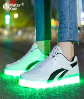 Maat 3044 Kinderschoenen voor meisjes Boys Led Luminous Sneakers Light Up Children Teniz Led Slippers USB Opladen Buty LED 2107297955712