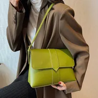 Axelpåsar Leftside Flap Crossbody Bag 2022 Trend Fashion Women Leather Designer Handväskor och Purses Small Shoulder Side Bags G230210