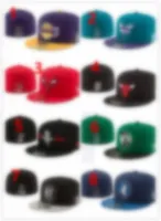2023 New Design Men&#039;s Foot Ball Fitted Hats Fashion Hip Hop Sport On Field Football Full Closed Design Caps Cheap Men&#039;s Women&#039;s Cap Mix H19