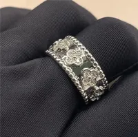 Designer de luxe VA Gold Titanium Steel Silver Diamond Love Love Ring Men and Women Lovers Diamond Ring Fashion Lovers Ring Gift