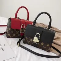 Topp Luxury Locky BB Designer v￤skor Fashion Women Bag ￤kta l￤der handv￤ska axel messenger paket lyx varum￤rke f￤rg matchande crossbody tote m44141