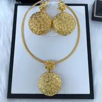 Zestawy biżuterii ślubnej Kobiety Naszyjnik Kolki 2 PCS Zestaw biżuterii Duży wisiorek Złota Plane Luksusowe Nigeria Dubai Złote Kolor Zestawy dla kobiet 230215