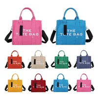 Marc Jocobs Tote Bag Womens Mens 디자이너 지갑 동전 지갑 실용적인 용량 평범한 어깨 핸드백 크로스 바디 캐주얼 사각형 캔버스 여행 마르코 콥스 가방
