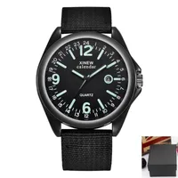 Armbanduhr 1pc / Los Marke Brand Uhren Herren Mode Nylon Band Date Quarz Armband Uhr Male Armee Sportuhr Montres de Marque Luxe