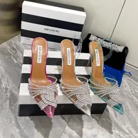 Aquazzura Diseñadores de alta calidad zapatos de vestir nuevas sandalias para mujeres de 10 cm tacones de mujer Crysta Buckle Party Lady Wedding Wedding Strap 100% de cuero Sandalia con caja