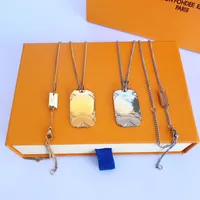 Collana designer di lusso Love Fashion Jewelry Women Chain Acciaio inossidabile Pendenti argento Amantes