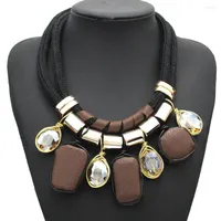 Colliers pendants Chaîne de corde en cuir vintage pour femmes Luxury Big Crystal Drop déclaration collier de mode de mode uken