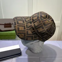 Projektanci litera baseball luksusowa czapka damska marka Casquette cztery sezony Regulowane modne sportowe golf Hats Pull Wind Boston Fashion Dome Box