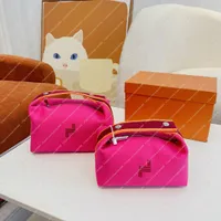 Canvas Cosmetic Bags для женских сумочек Canvas вышиваемные буквы H Luxurys Makeup Bag Top Top Guithous Вечерние сумки 20 см 26 см.