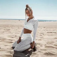 Lopard Lace Yoga Sets Kobiet Sportswear Fitness Suit Sport Ubranie dla kobiet na siłownię noszenie bieżących ubrań Tank Top Legginsy Y225W