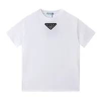 Camiseta masculina de grife masculino Branda de placas de triângulo clássico preto e branco