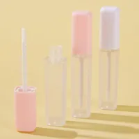 Speicherflaschen 10/30/50pcs 6 ml Lipgloss leere Kunststoffrohre Exquisites Lipgloss -Verpackungsbehälter mit rosa/weißem Mattdeckel