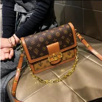 Classic highest quality designer bags handbags shoulder Daphne bag handbag messenger Shopping pockets Cosmetic Bags LVs Louiseities Viutonities