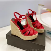 Wedg Sandals Summer Nowy super platforma ślizganie się z rękawem otwartym podsumowaniem grube podeszwy na wysokie obcasy dla kobiet luksusowe designerskie obuwie oryginalne sandały skórzane