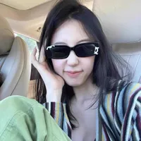 Wang Yibo&#039;s same type of sunglasses for women 2023 new style small fragrance black frame ins advanced feeling square sunglasses sunshade